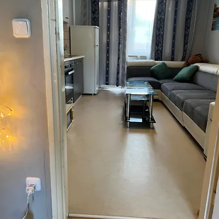 Lägenhet Chic And Cheap 50m 2 With Balkon München